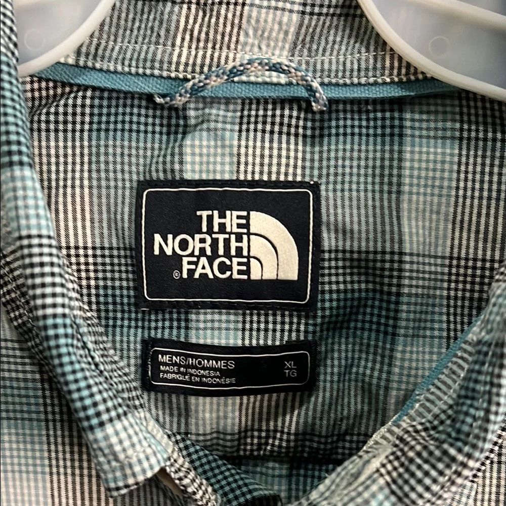 The North Face Blue and Gray Casual Button Down Shirt - Picture 2 of 7